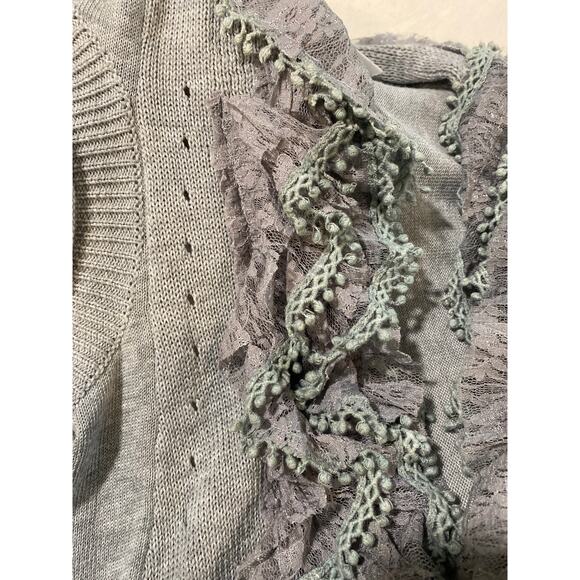 Adore‎ Boho Gray Lace Crochet Edge Ruffle Draped Open Sleeveless Cardigan Sz M - Picture 6 of 7